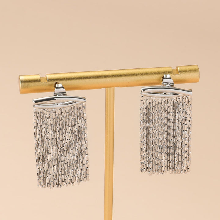 Brincos com Decoração de Borla Ouro