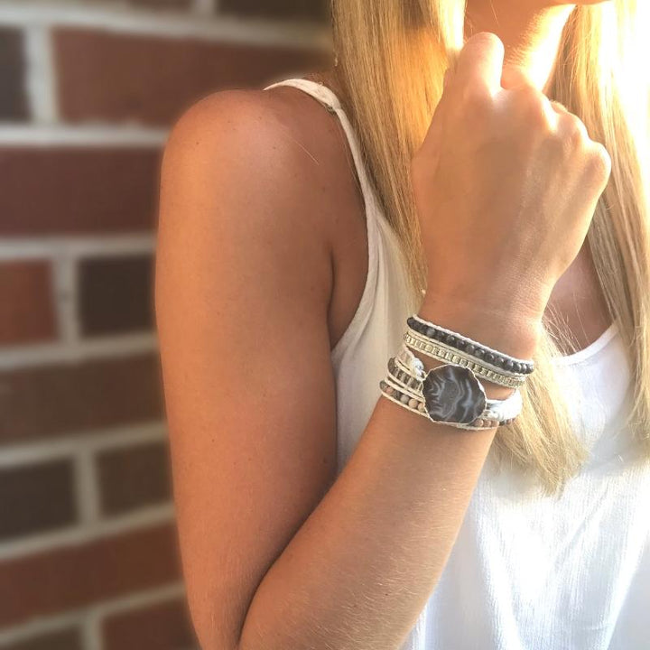 Pulseira Feminina Boho com Pedras Naturais